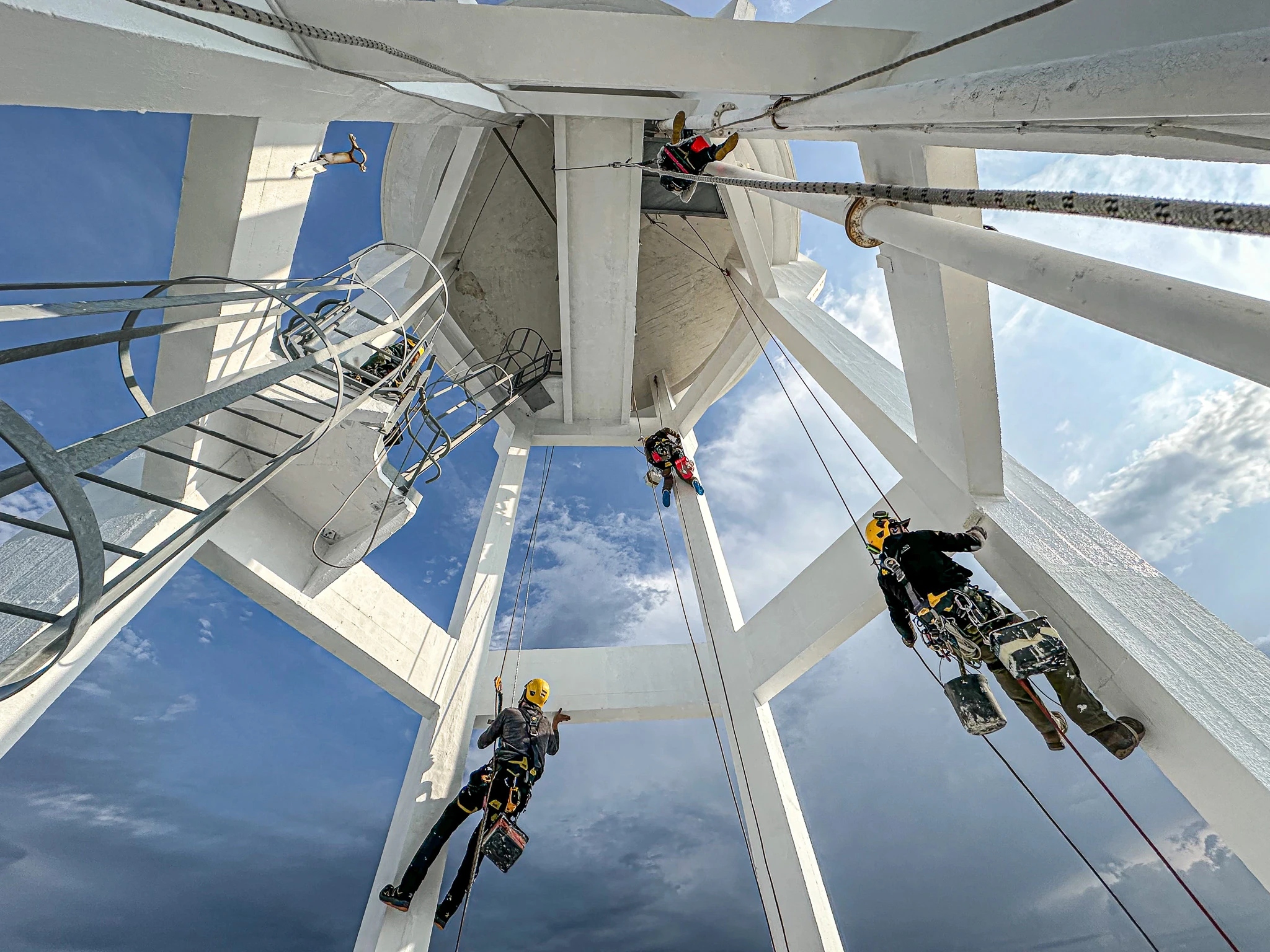 Rénovation complète d’un château d’eau en site industriel